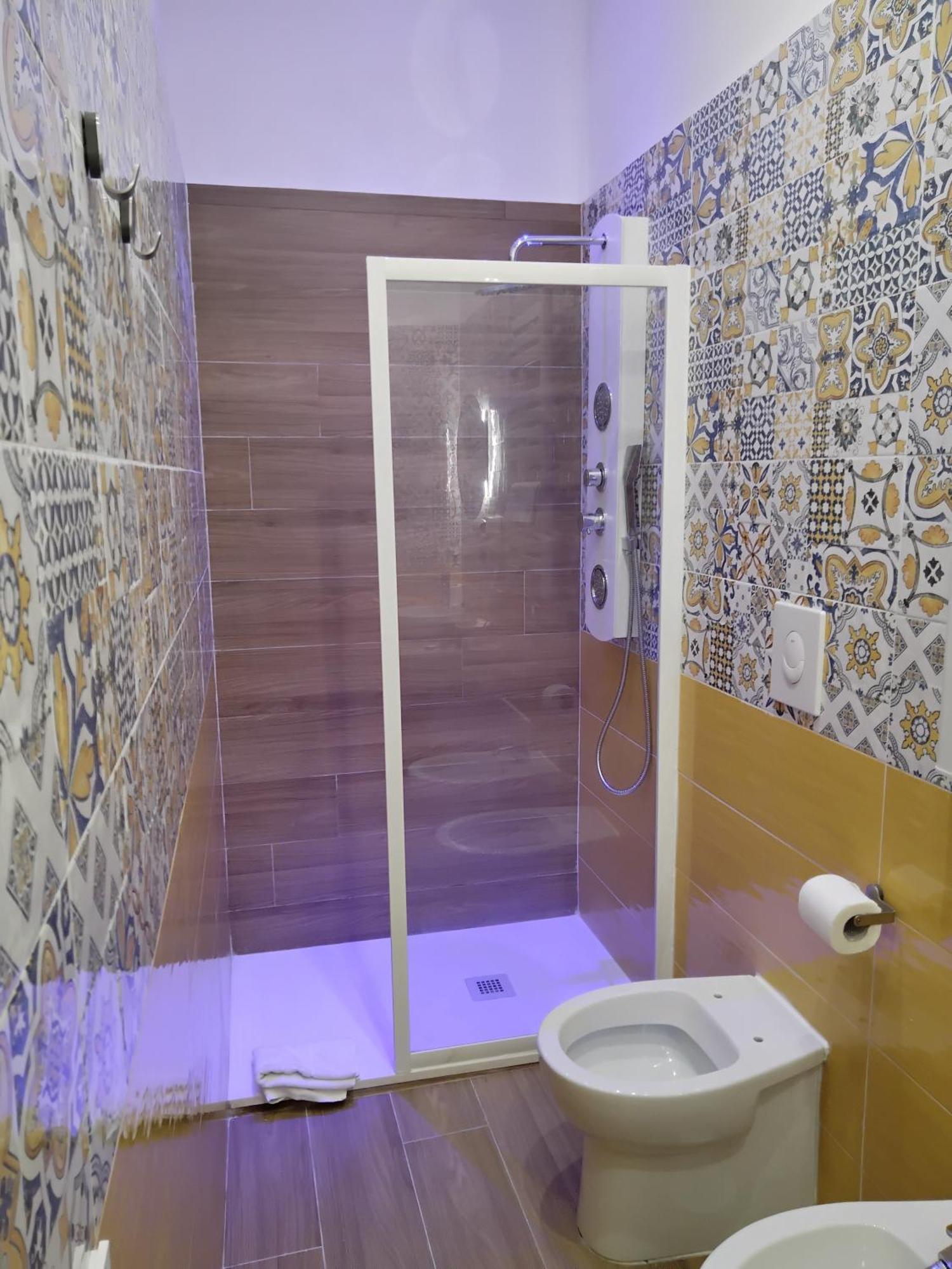 Andrew 2 Bed & Breakfast Napoli Exterior foto